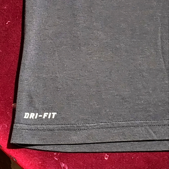 Nike Dri-fit Tee Shirt / T-shirt 👕 - Picture 5 of 7